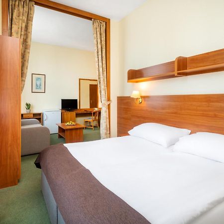 Hotel Millennium Budapest Ngoại thất bức ảnh