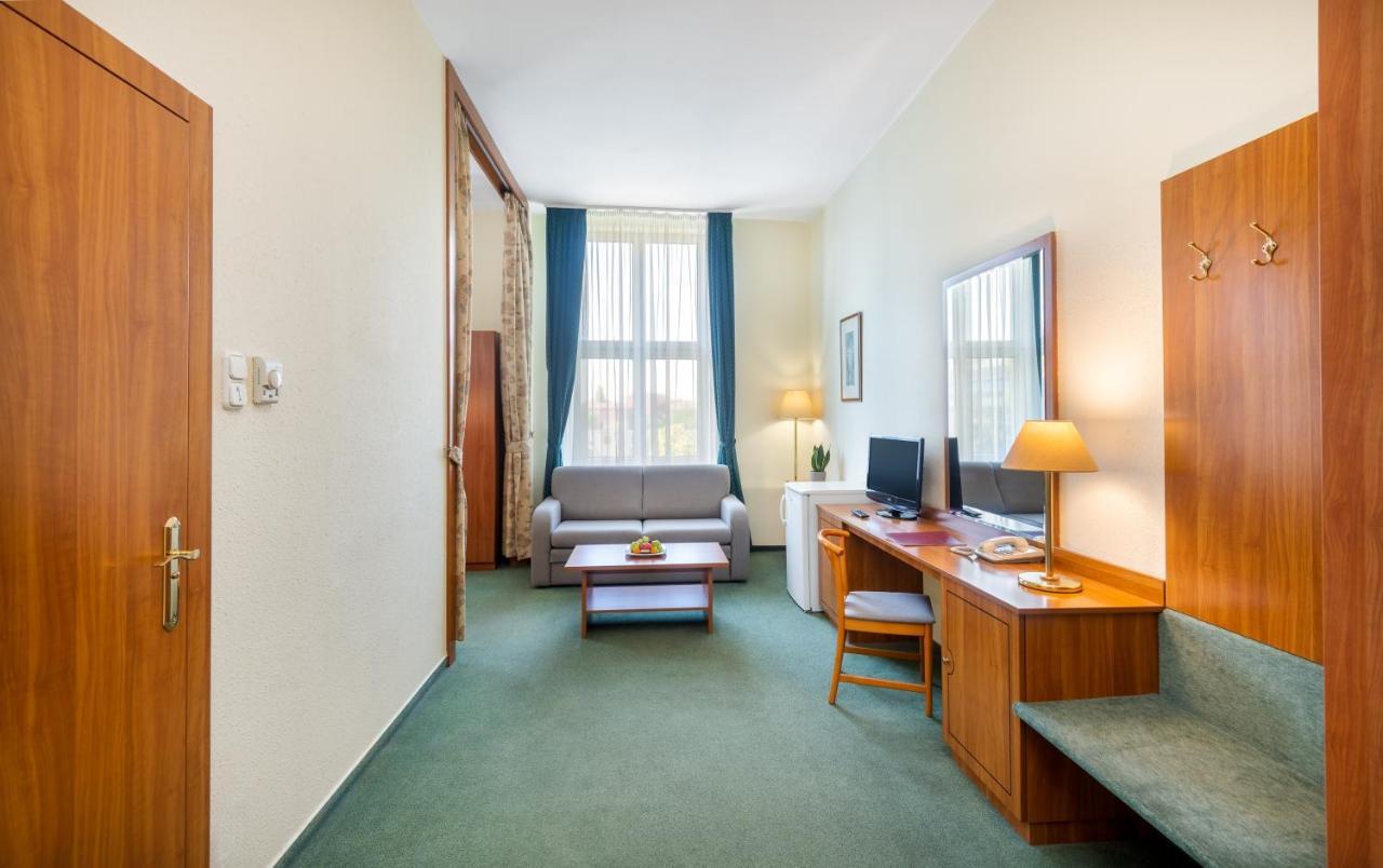 Hotel Millennium Budapest Ngoại thất bức ảnh